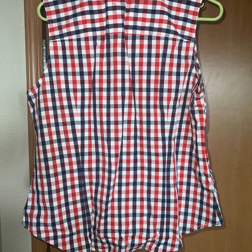 Preppy Collared Tank - Picture 2 of 3